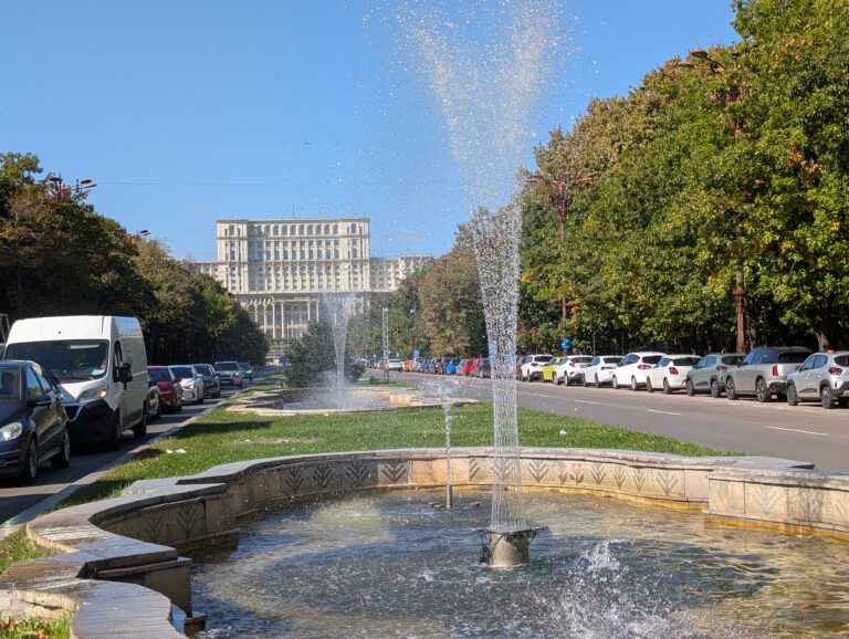 Le Parlement roumain, plus grand édifice administratif au monde